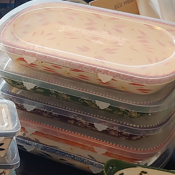 Temp-tations by Tara - Deep Dish Platter with Cover - Picture 1 of 7